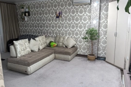 1 к.кв. п. Яблоновский 1/3 к  36.6 м. ремонт, мебель. 3500000 р.
