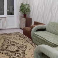 Продаю 3к. кв. КМР ул.  Уральская 9/9 п  70 м.кв. с ремонтом и мебелью  6700000 р. 
