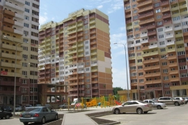 Продаю 1 к.кв. ЧМР  ул. Линейная 10/16 б 37.4 м.кв. ремонт  5250000 р
