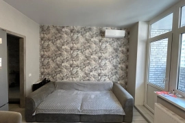 Студия ул. Яцкого  11/22 м 25.3 м. с ремонтом 4800000 р