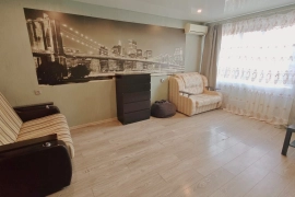 1 к.кв СМР ул. азовская 4/5 к  30/17/7  ремонт, мебель 3950000 р

