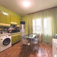 1 к.кв.Яблоновский ул.Кобцевой 1/5 к  40/20/12  ремонт, мебель 3700000