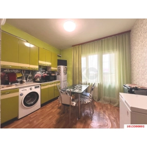 1 к.кв.Яблоновский ул.Кобцевой 1/5 к  40/20/12  ремонт, мебель 3700000