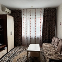 1 к.кв.Яблоновский ул.Кобцевой 1/5 к  40/20/12  ремонт, мебель 3850000