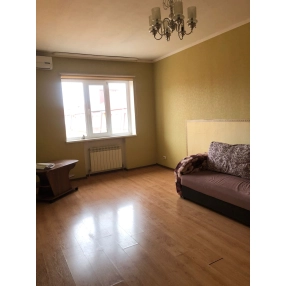 1 к.кв.Яблоновский ул.Гагарина 5/5 к  42.4 м.кв ремонт, мебель 3850000